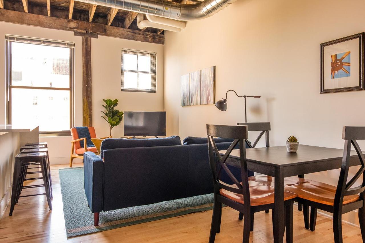 Frontdesk Maxwell Lofts Milwaukee Walker'S Point Apartment Екстериор снимка